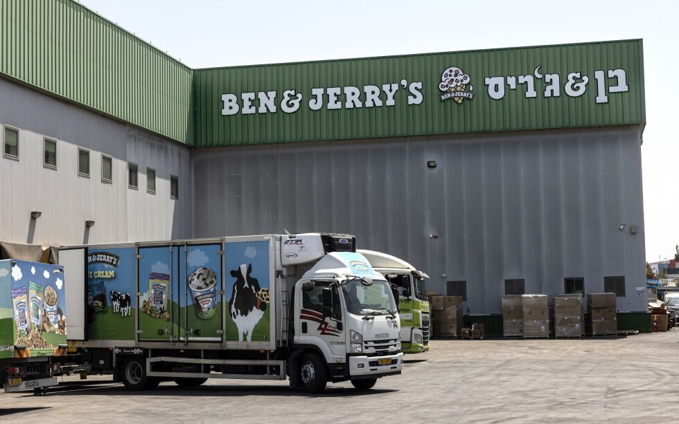 En lastebil er parkert ved Ben & Jerry's iskremfabrikk i Be'er Tuvia industriområde i Israel. Illustrasjonsbilde.
 Foto: Tsafrir Abayov/NTB