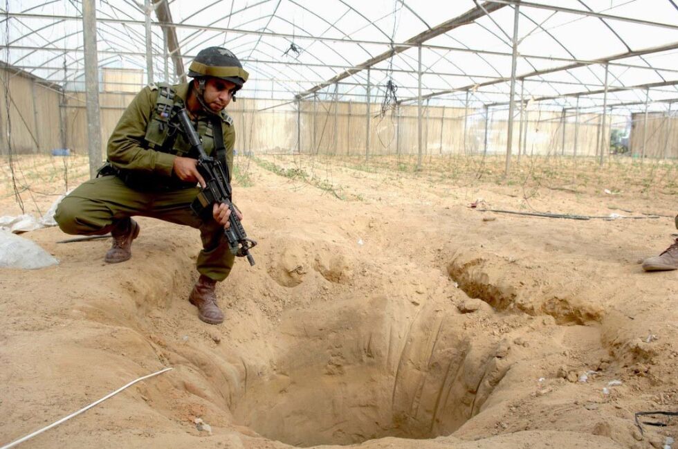 TERRORTUNNEL: Denne tunnelen ble oppdaget og ødelagt av det israelske forsvaret i oktober. Foto: IDF