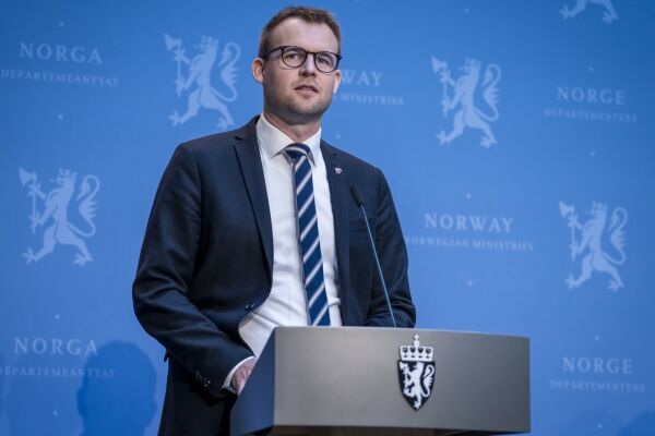 Setter av 400 millioner kroner til sårbare barn