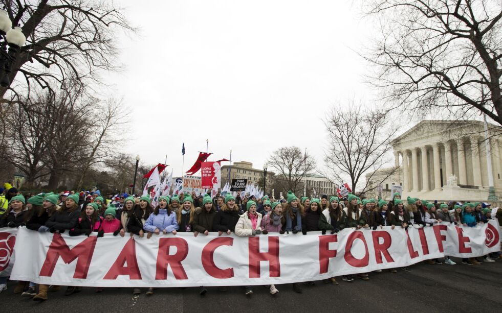 Hvert år arrangeres Marsj for Livet i Washington. Over 100.000 mennesker pleier å møte opp for å vise sin støtte til barn i mors liv. I år blir marsjen digital på grunn av koronaviruset.
 Foto: Jose Luis Magana / NTB