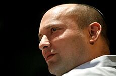 Bennett tar mål av seg  til å bli størst