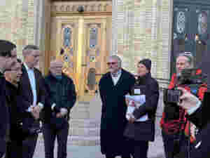 Leverte over 2000 underskrifter for Israel til Stortinget