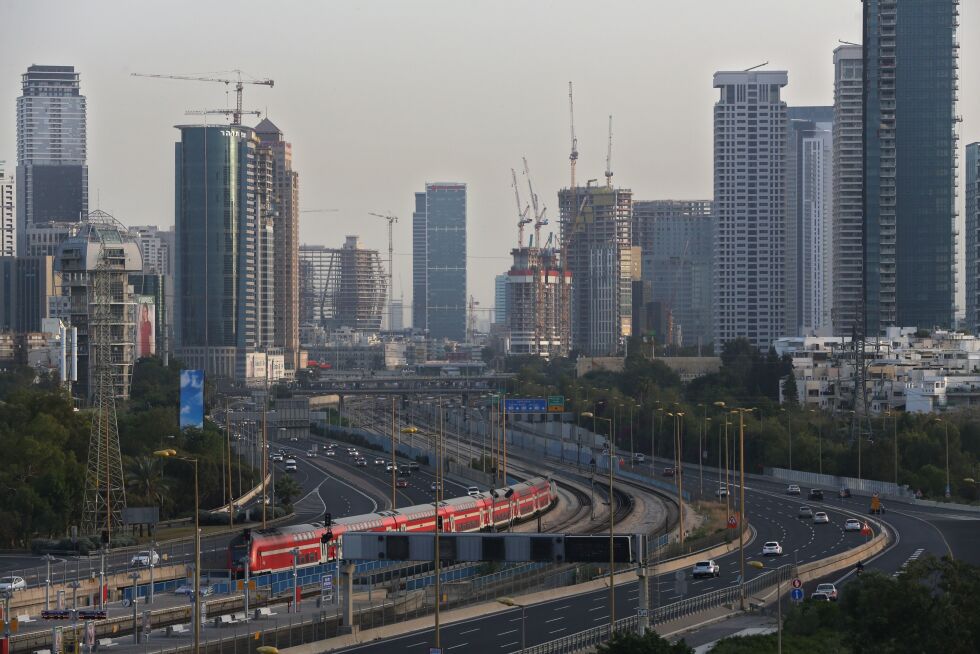 Først i verden: Tel Aviv får induksjonslading av kjøretøy i fart, som første by i verden.
 Foto: Scanpix