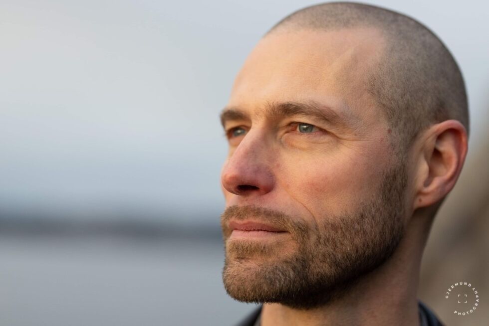 Einar Helgaas mener at Foreningen Fri og Rosa Kompetanse formidler en idologi som ikke er basert på vitenskap og aldri ville bli godkjent av en biolog til bruk i skolen.
 Foto: Privat