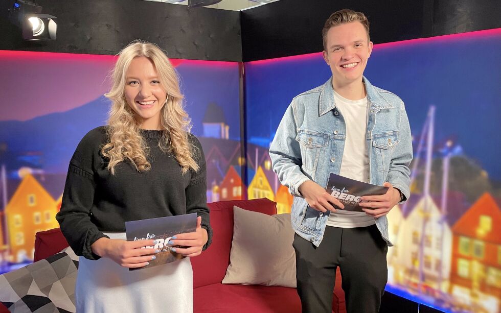 Til tirsdag kan du møte Joel Ystebø (19) og Thea Myhr (21) som programledere i Norge IDAGs TV- sending «Live Fra Bergen».
 Foto: Norge IDAG