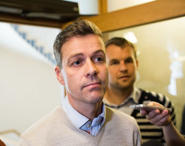 KrF og FrP kritiske til å flytte ambassader nå