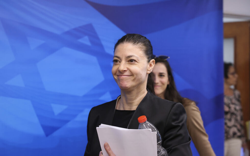 Israels samferdselsminister Merav Michaeli er glad for å ta fatt på likestillingsarbeidet i det hun kaller et tungt maskulint departement.
 Foto: Emmanuel Dunand/NTB