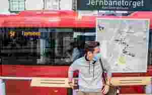 Kan bli aktuelt med munnbind på kollektivtransport