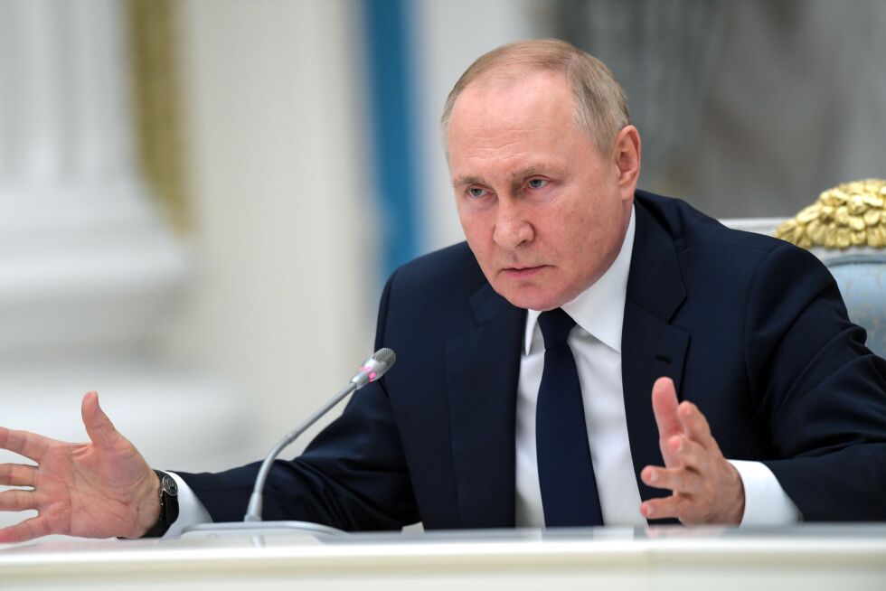 – Er Putin på vei tilbake til tiden før glasnost? spør Anita Apelthun Sæle.
 Foto: Alexei Nikolsky, Sputnik, Kremlin Pool Photo via AP