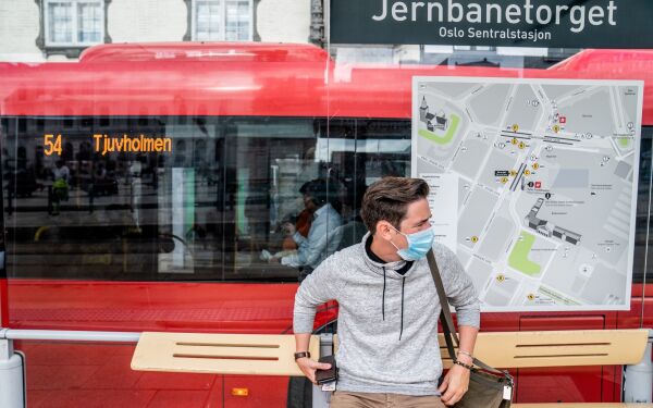 Kan bli aktuelt med munnbind på kollektivtransport