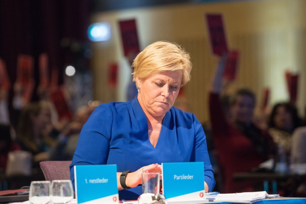 Frp-leder Siv Jensen tapte voteringen over to dissenser under Frp-landsmøtet lørdag.
 Foto: Audun Braastad / NTB scanpix