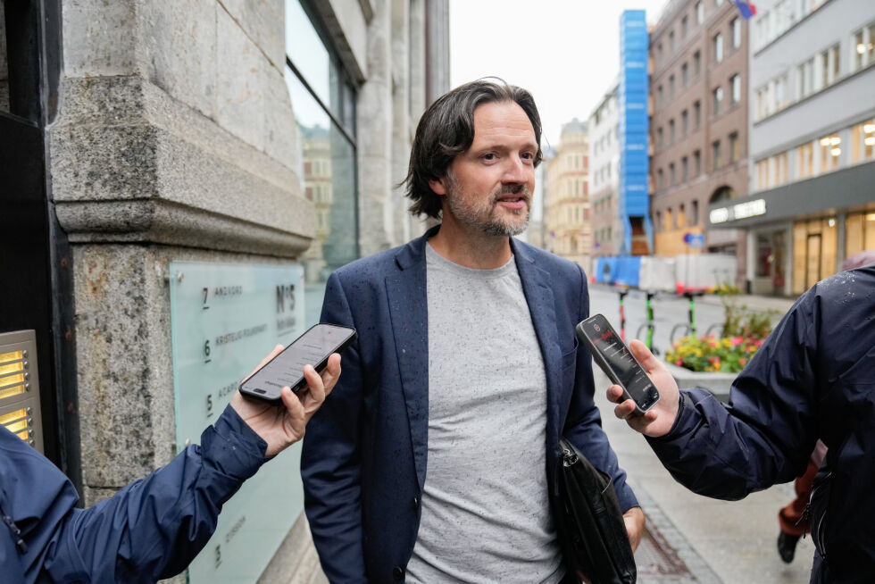 – Jeg ser fram til å treffe sentralstyret. Det blir viktig for oss, sa nestleder i KrF, Dag-Inge Ulstein, på vei inn til møtet.
 Foto: Heiko Junge / NTB