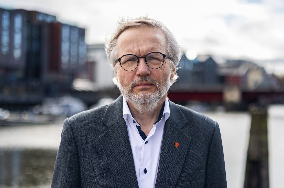 TRENGER PRESTER: – Når vi rekrutterer til stillinger, er det kvalifikasjonsprinsippet som ligger til grunn, understreker kirkerådsleder Harald Hegstad.
 Foto: Hans Jakob Heimvoll.