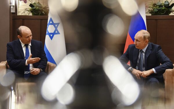 Israels statsminister kaster seg inn i Ukraina-diplomatiet