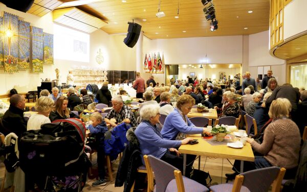 Kan tape millioner uten høst- og julebasarer