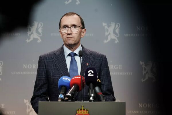 Hvem okkuperer hva, Barth Eide?