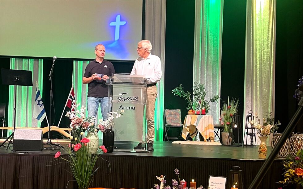 Olav og Johnn Hardang på  Evangelistens bibelkonferanse på Framnes.
 Foto: Anita A. Sæle