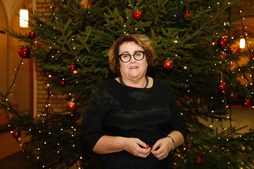 GLEDER SEG TIL JUL:  – Det har vært mye arbeid og lite søvn hele høsten. Det er få år jeg har gledet meg så voldsomt til jul som i år, utbryter KrFs nestleder Olaug Bollestad.
 Foto: Tor-Bjørn Nordgaard