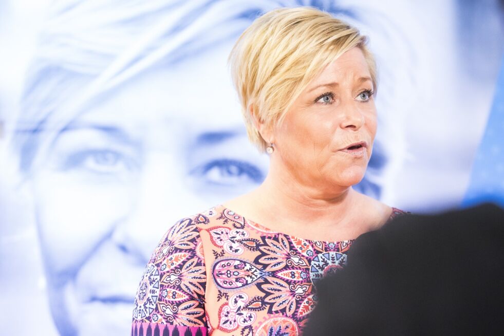 FrP-leder Siv Jensen vil ikke følge opp landsmøtevedtaket om omskjæringsforbud, sier hun til jødiske ledere i Europa.
 Foto: NTB Scanpix