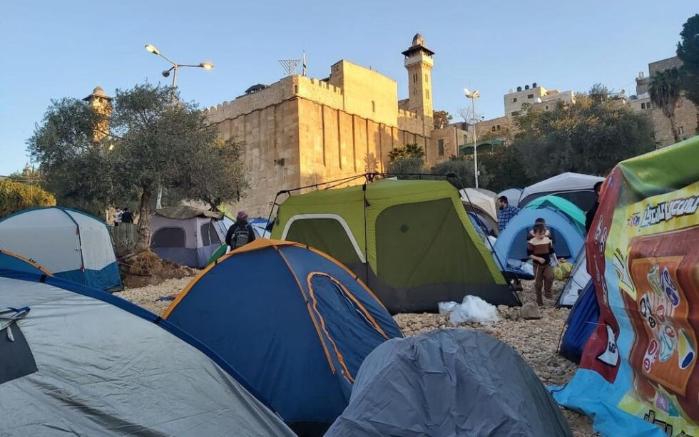 Venstreaktivisten Issa Amro forventer et storinnrykk av likesinnede til Hebron for å protestere mot den nye regjeringen som forventet skal ledes av Benjamin Netanyahu.
 Foto: Tzipi Shlisel/TPS