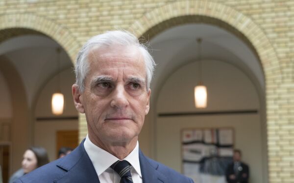Støre sier unnskyld til homofile
