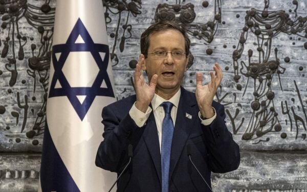 Israels president besøker Emiratene for første gang