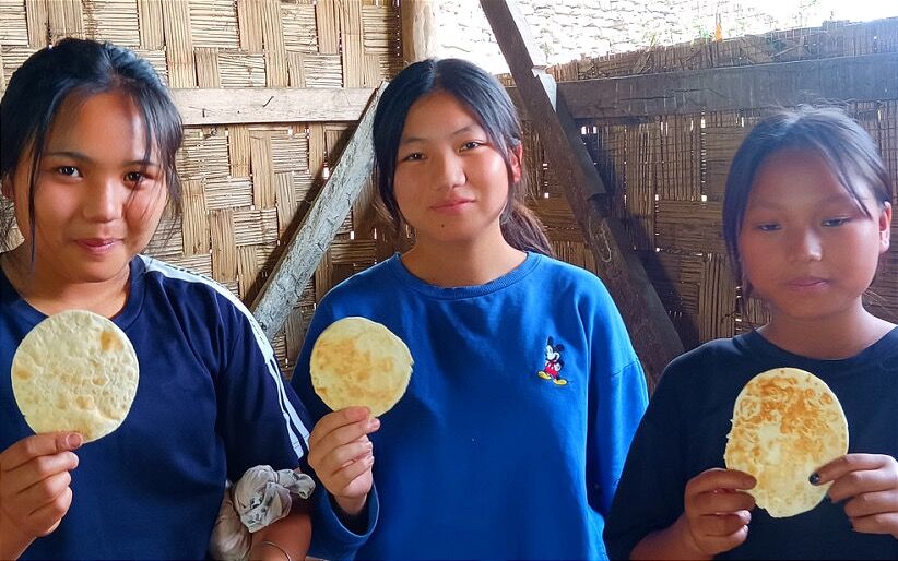 Påske 2024: Jøder i Mizoram, Assam og Manipur - nord-øst- i India forbereder seg til feiringen ved å bake usyret brød.
 Foto: Shavei Israel.