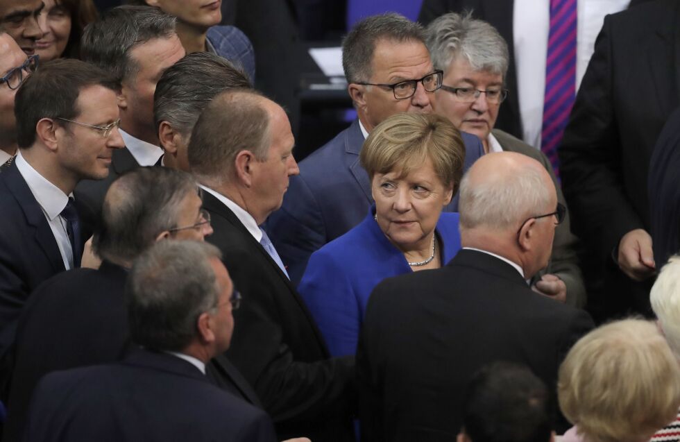 Statsminister Angela Merkel stemte fredag imot den nye loven som åpner for likekjønnet ekteskap i Tyskland. Loven ble likevel vedtatt. Foto: AP / NTB Scanpix