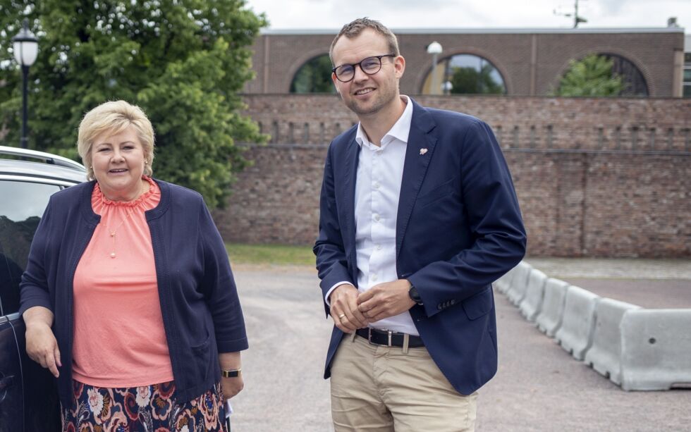 Statsminister Erna Solberg (H) sammen med KrF-leder Kjell Ingolf Ropstad.
 Foto: Javad Parsa / NTB
