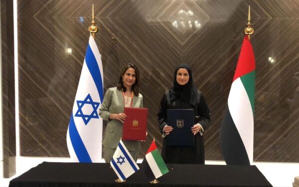 Israel og emiratene med historisk romfartssamarbeid