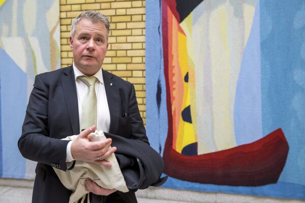 Utsetter omstridt endring i straffeloven