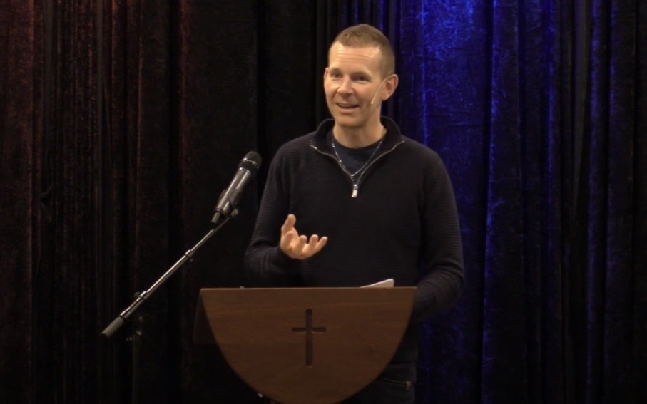 Evangelist Tormod Vindenes er kveldens gjest i Live fra Bergen.
 Foto: YouTube
