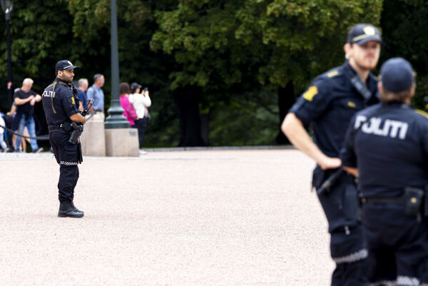 Rekordlav andel nyutdannede politibetjenter i fast jobb