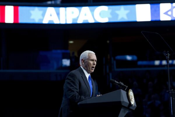 Pence blåser nytt liv i debatt om Israel-ambassade