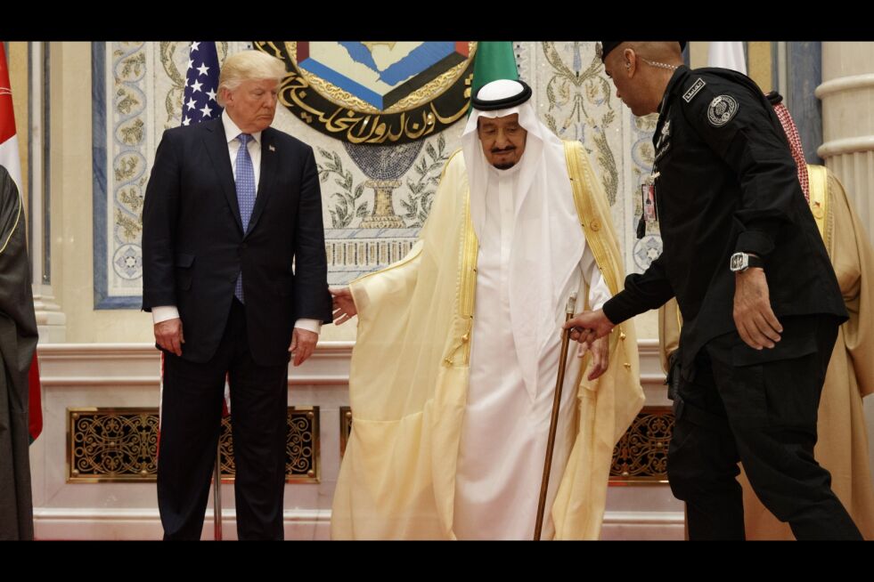 President Donald Trump og den Saudiske Kong Salman bin Abdulaziz Al Saud har tidligere hatt møter sammen. Kongen støttet Trumps fredsplan for midtøsten.
 Foto: Evan Vucci/NTB Scanpix