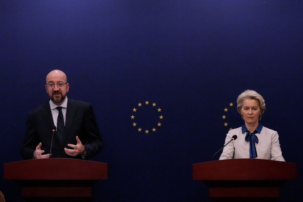 EU-rådets president Charles Michelog EU-kommisjonens president Ursula von der Leyen på en pressekonferanse 7. desember 2023.
 Foto: NTB/AP Photo/Andy Wong