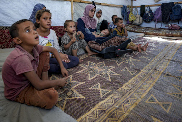 Israel går med på humanitære pauser i deler av Gaza