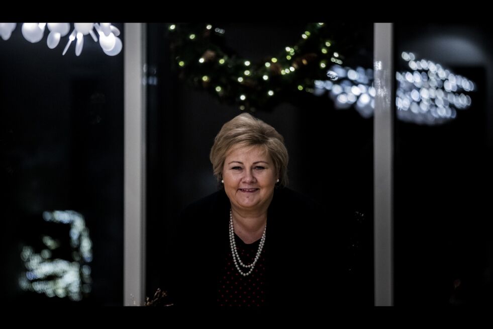 Statsminister og Høyre-leder Erna Solberg (H) setter seg like over nyttår ned sammen med Venstre, Fremskrittspartiet og KrF for å forhandle fram en plattform for en flertallsregjering. Foto: Berit Roald / NTB scanpix