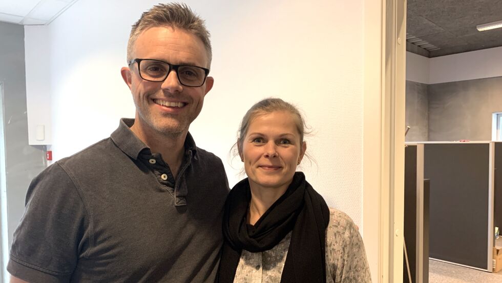 Pastorparet i Haugesund misjonskirke, Fredrik og Cathrine Tybakken har en lengsel etter å se mennesker møte Jesus.
 Foto: Bjarte Ystebø