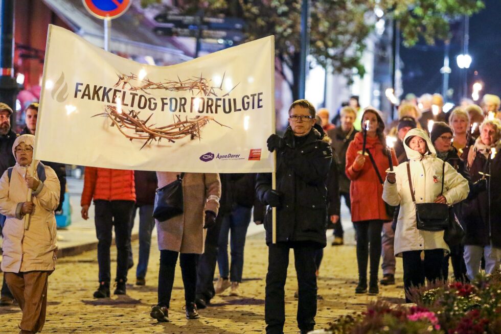 OVER 200: Stort frammøte under Åpne Dører og Stefanusalliansens fakkeltog i Oslo.
 Foto: Eli Bondlid