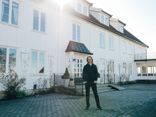 — Investerer 100 millioner kroner