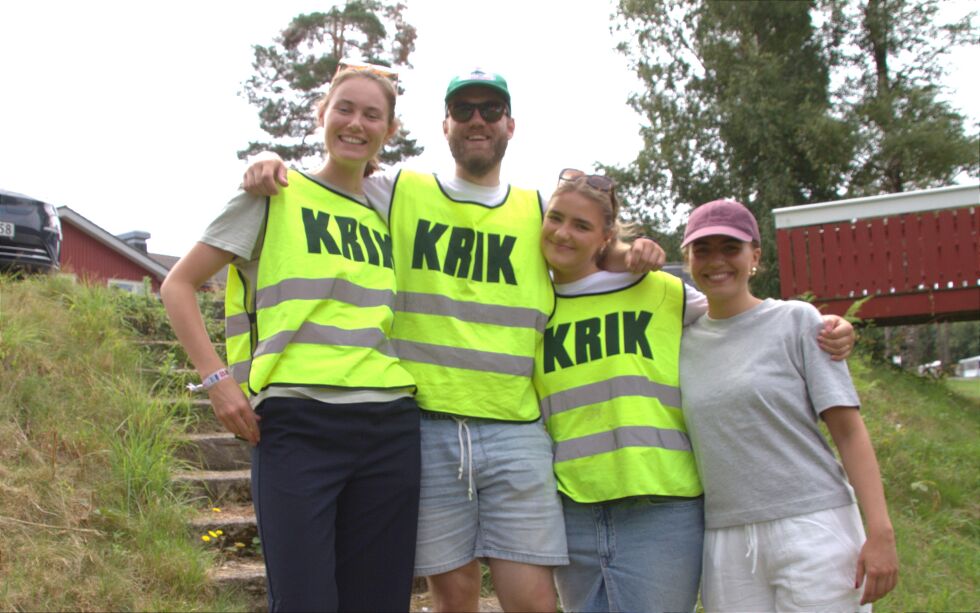 – Vi er mer hjelpere enn vakter på KRIK sier fra v. Ina Maria Berrefjord, Fillip Garmannslund, Mathea Gjersseth og Oda Rebbestad.
 Foto: Agnar Klungland