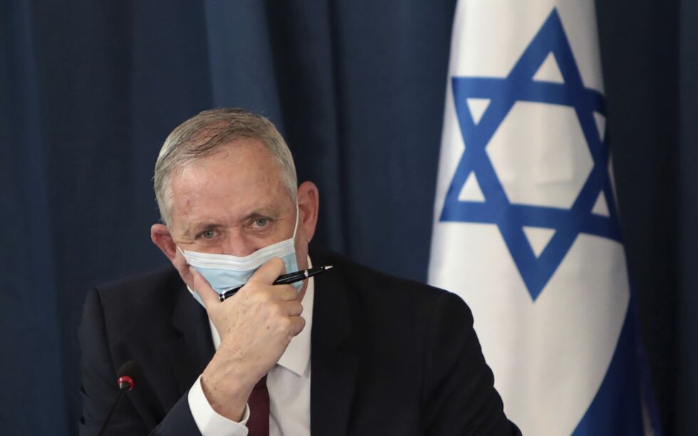 Medlemmer av Israels nasjonalforsamling sparer ikke på kruttet når de kritiserer forsvarsminister Benny Gantz for hans møte med Mahmoud Abbas.
 Foto: NTB