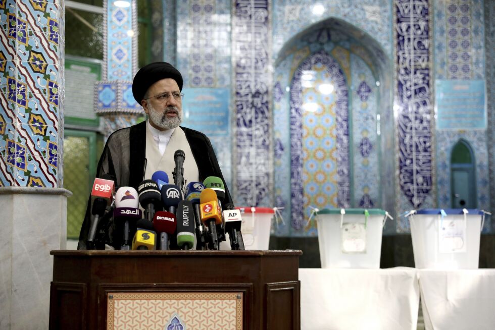 IRAN: Israel sier at Ebrahim Raisis valgseier i Iran bør bekymre det internasjonale samfunnet, fordi Raisi har forpliktet seg til å utvikle landets atomprogram.
 Foto: Ebrahim Noroozi / AP / NTB