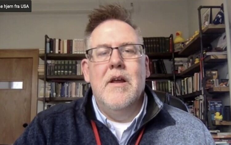 Det er skolepresident ved Hillcrest Lutheran Academy, Brad Hoganson, som får æren av å være gjest i vårens siste Live fra Bergen.
Foto: Skjermbilde