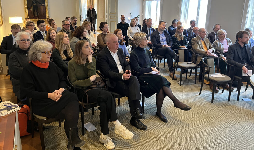 Sveriges Ambassade: Fremme i midten fra høyre: Sveriges ambassadør Cecilia Björner og Israels ambassadør Avi Nir Feldklein.
 Foto: Trine Overå Hansen