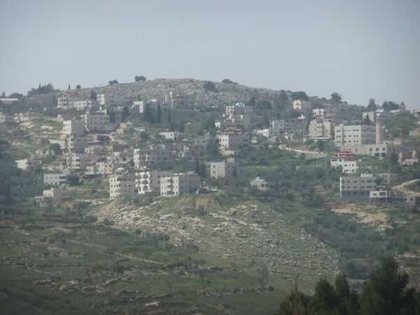 IDF reddet jødisk kvinne og barn fra en palestinsk landsby
