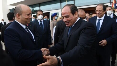 Den nye direkteflyruten mellom Egypt og Israel ble etablert etter en avtale mellom Israels statsminister Naftali Bennett og den egyptiske motparten Abdel Fattah al-Sisi under et møte mellom de to i september.
 Foto: Kobi Gideon, GPO