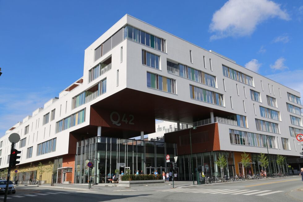 STORSATSING: Det storstilte byggeprosjektet Q42 sto ferdig i 2016 og inneholder både konferansesenter, kontor- og undervisningslokaler, hotellrom og leiligheter.
 Foto: Tor-Bjørn Nordgaard