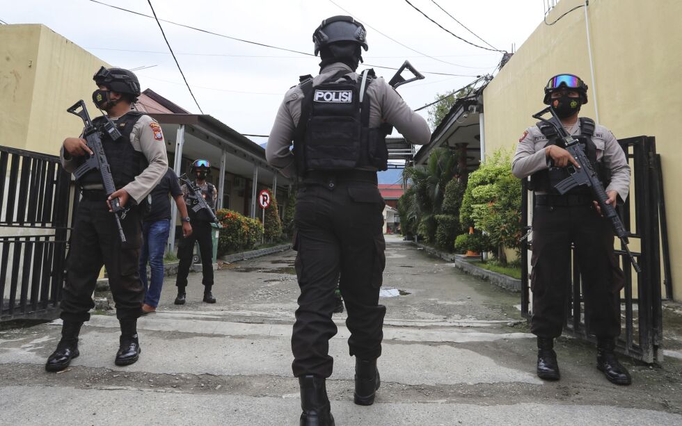 Indonesia nekter å ta imot en båt med 120 rohingyaer på flukt.
 Foto: Josua Marunduh / AP / NTB